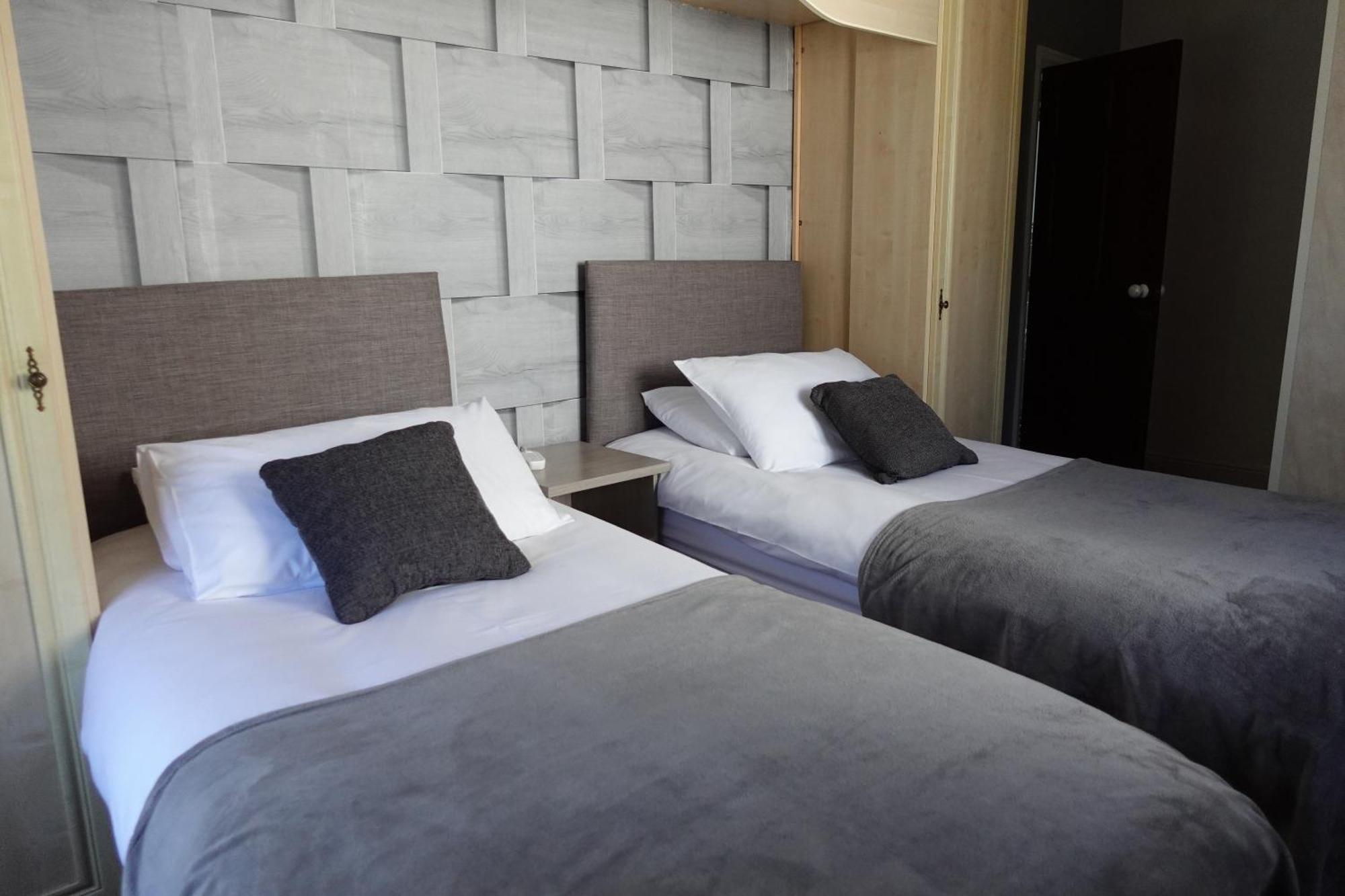 Huge 9 Bed Property Sleeps 17, Near Nec, City Centre, Hs2 Бирмингам Екстериор снимка