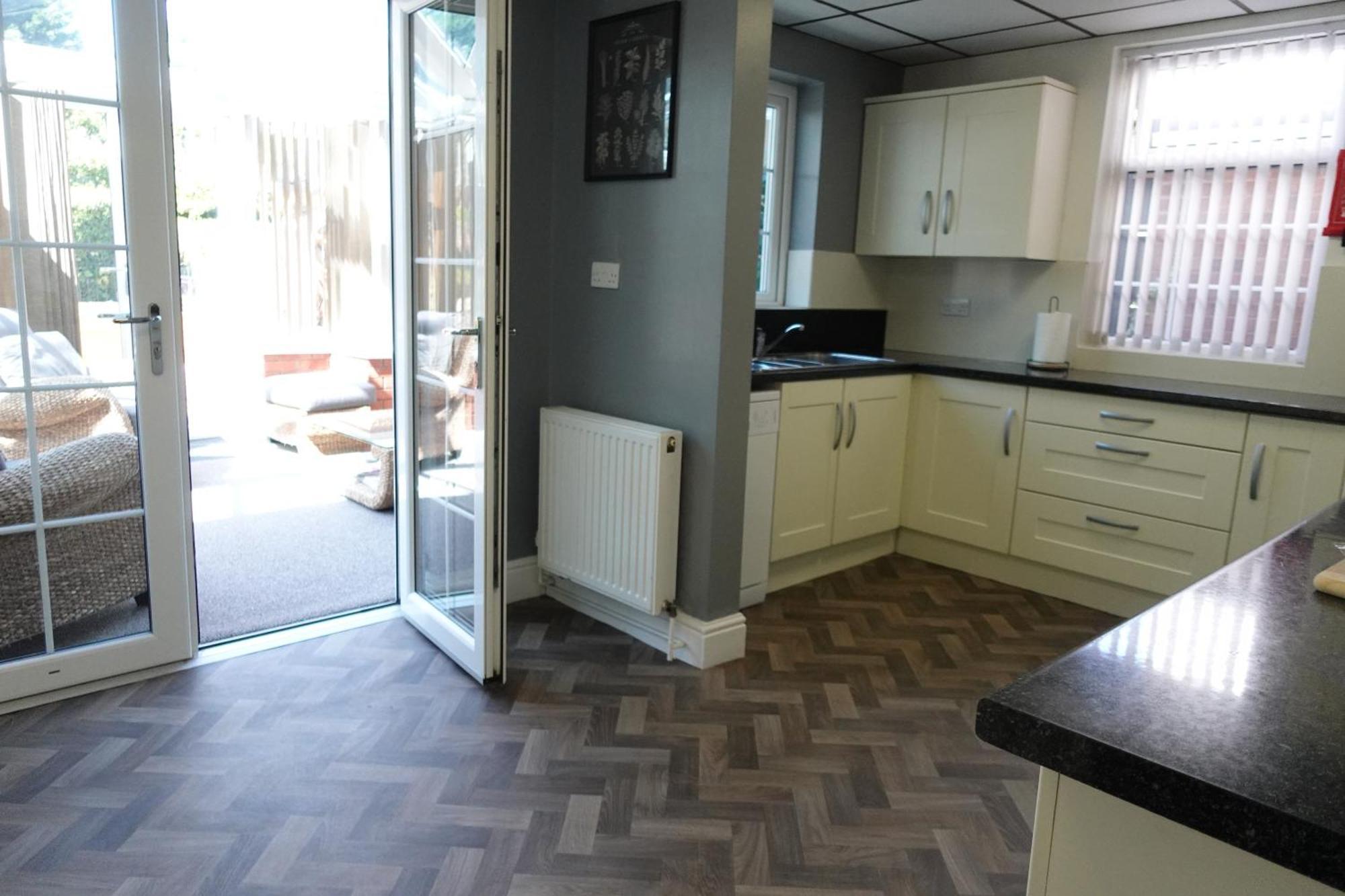 Huge 9 Bed Property Sleeps 17, Near Nec, City Centre, Hs2 Бирмингам Екстериор снимка